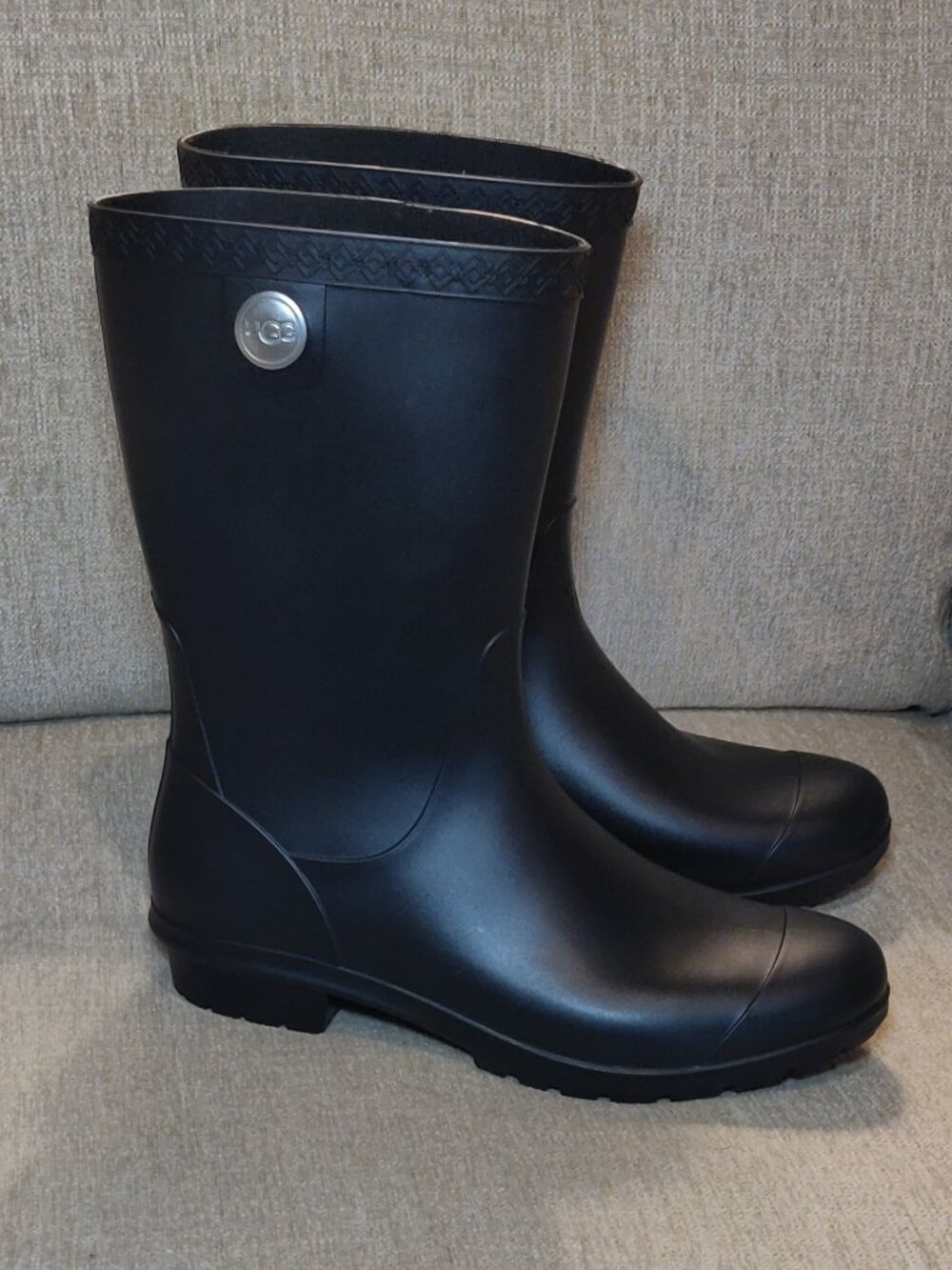 UGG Sienna Black Matte Rain Boots Women's US 8 - Picture 2 of 9